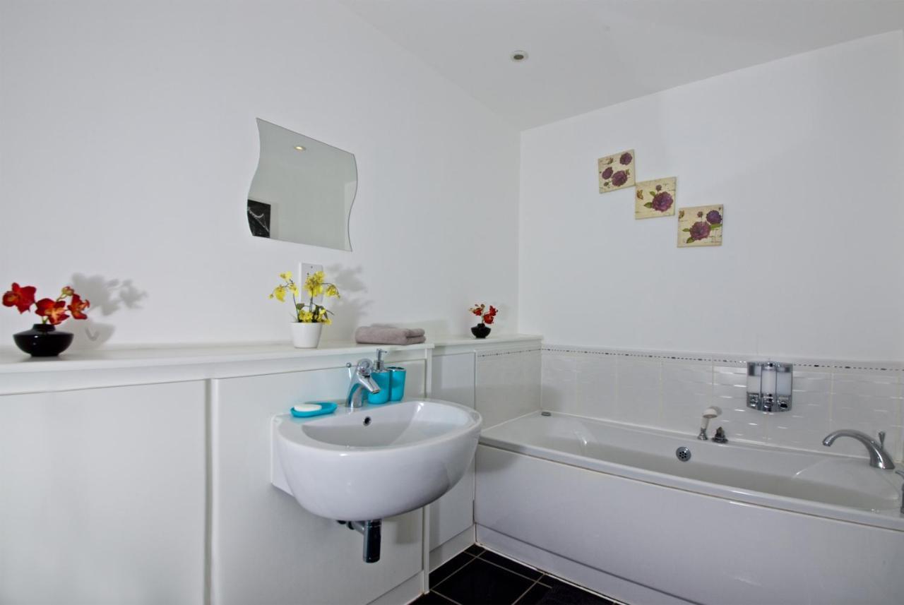 Liverpool City Stays - Economy Room - Close To Airport Ee1 Exterior foto